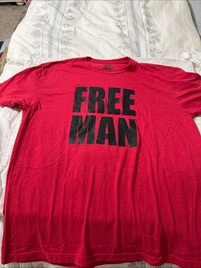 Bold Logo Crew Neck T-Shirt - Red